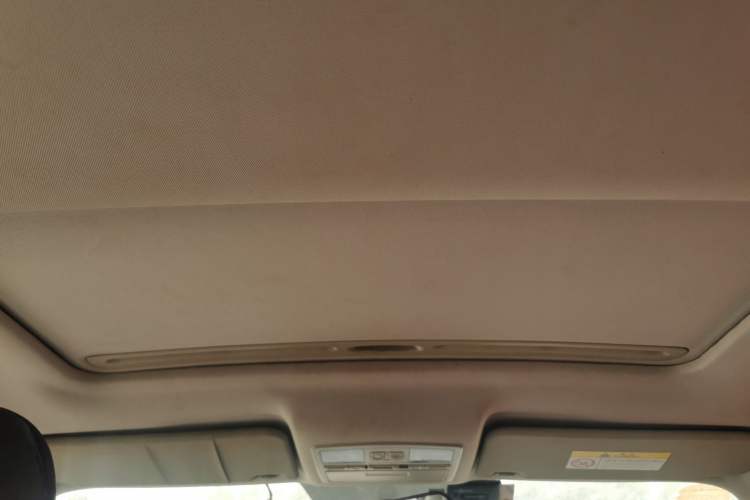 Used Bestune B50 2016 1.6L manual luxury version Headliner