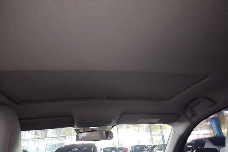 Used Bestune B50 2016 1.6L manual luxury version Headliner