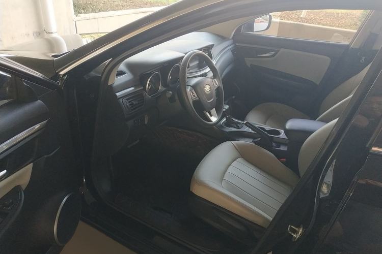 Used Bestune B50 2016 1.6L Automatic Luxury Model Interior 3