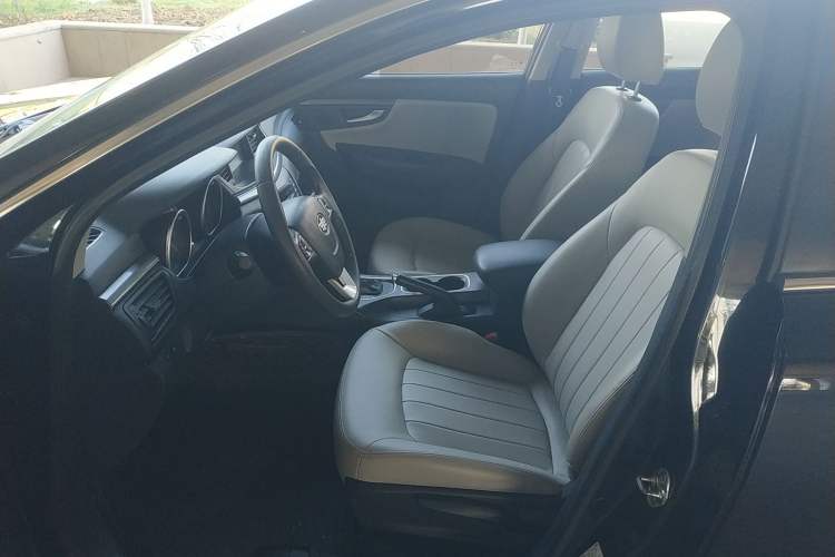 Used Bestune B50 2016 1.6L Automatic Luxury Model Left Front Seat