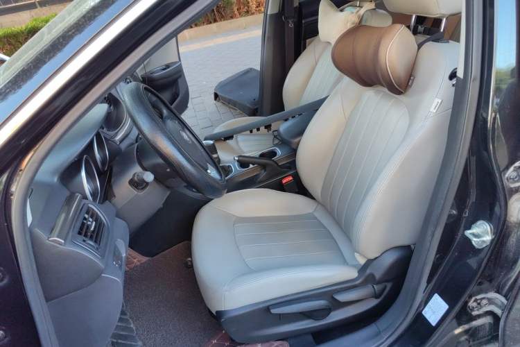 Used Bestune B50 2016 1.6L manual luxury version Left Front Seat