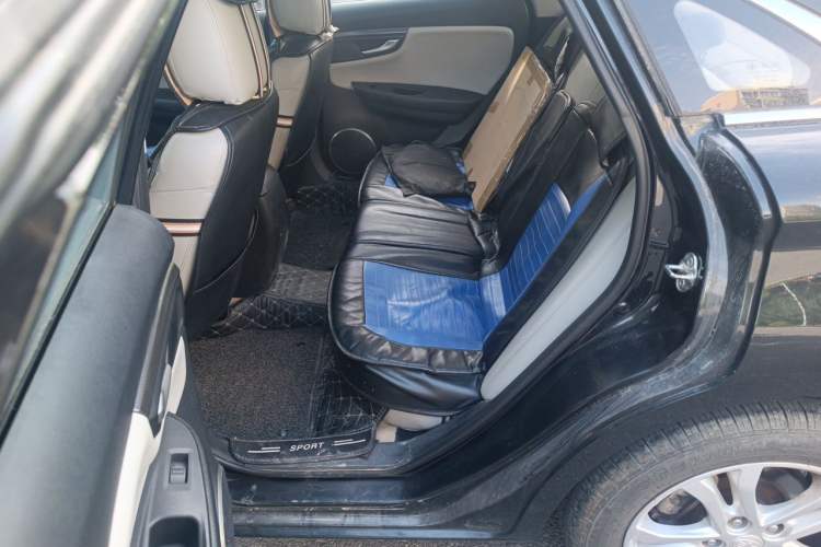 Used Bestune B50 2016 1.6L manual luxury version Left Rear Seat