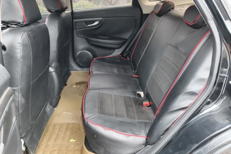 Used Bestune B50 2016 1.6L manual Comfort trim level Left Rear Seat