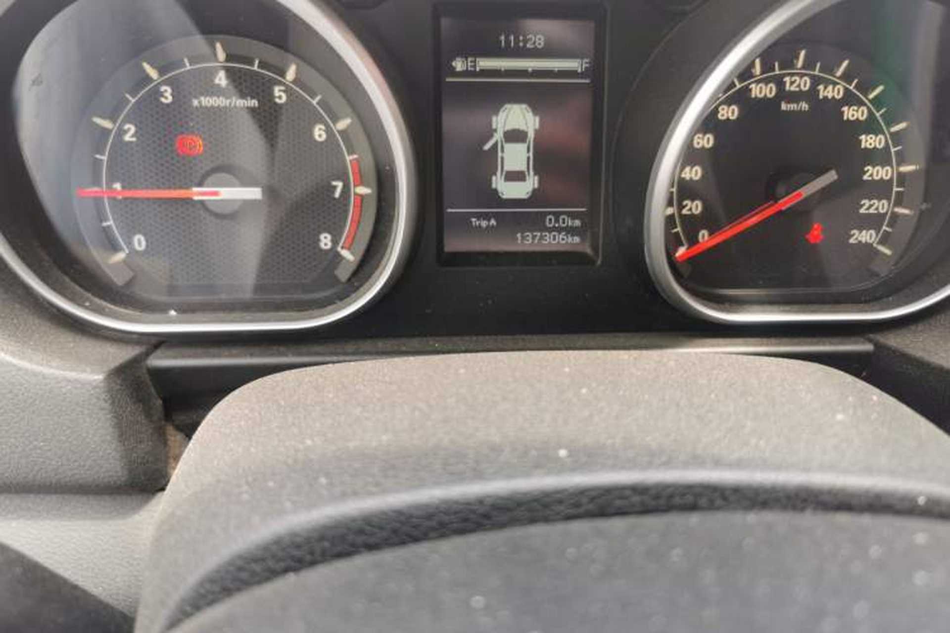 Used Bestune B50 2016 1.6L manual luxury version Odometer Close Up