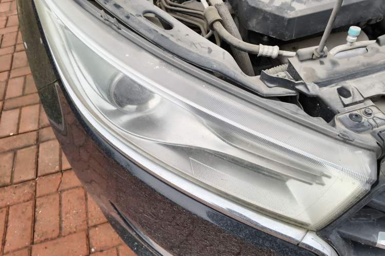 Used Bestune B50 2016 1.6L manual Comfort trim level Right Front Headlight