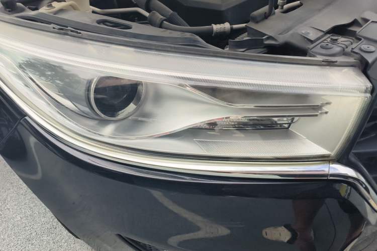 Used Bestune B50 2016 1.6L manual luxury version Right Front Headlight