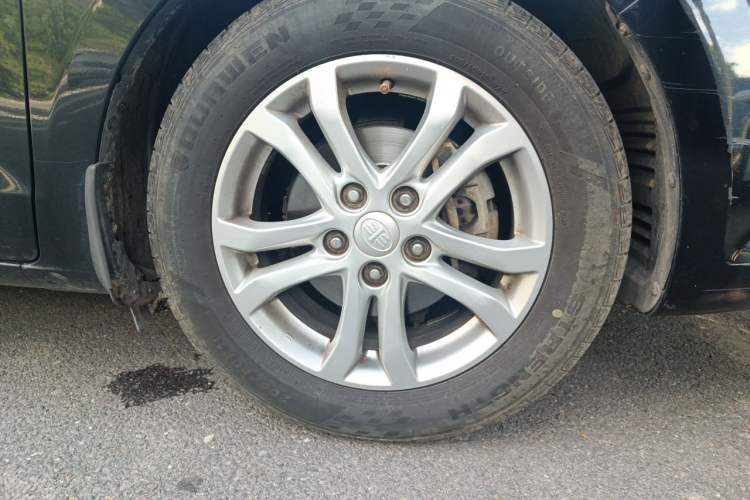 Used Bestune B50 2016 1.6L manual luxury version Right Front Wheel Hub