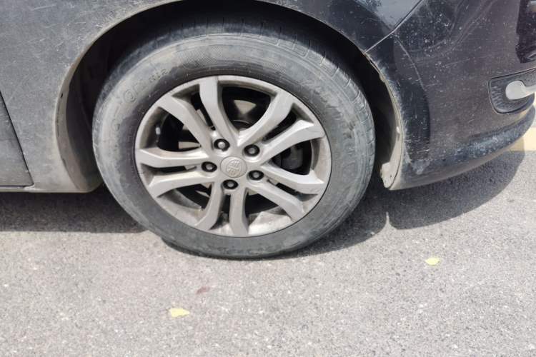 Used Bestune B50 2016 1.6L manual luxury version Right Front Wheel Hub
