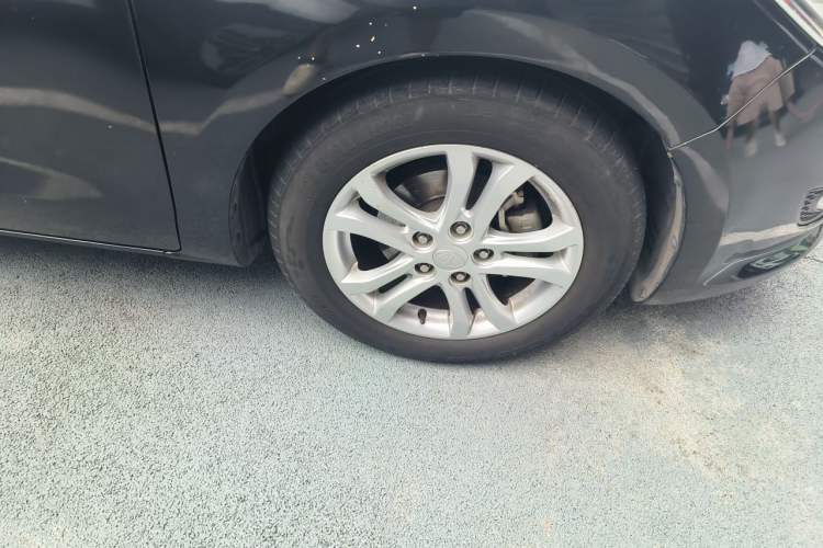Used Bestune B50 2016 1.6L manual luxury version Right Front Wheel Hub
