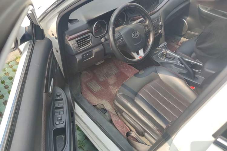 Used Bestune B50 2016 1.4T Automatic Luxury Model Driver Seat