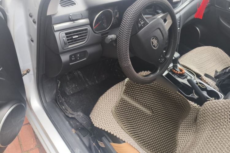 Used Bestune B50 2016 1.4T Automatic Luxury Model Driver Seat