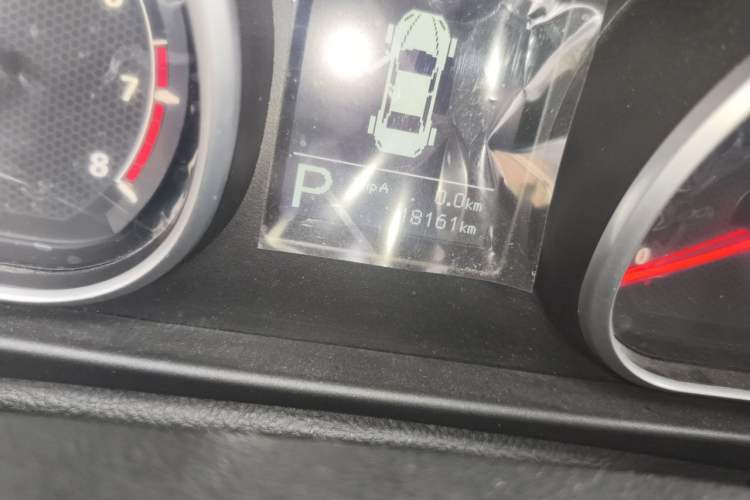 Used Bestune B50 2016 1.4T Automatic Luxury Model Odometer Close Up