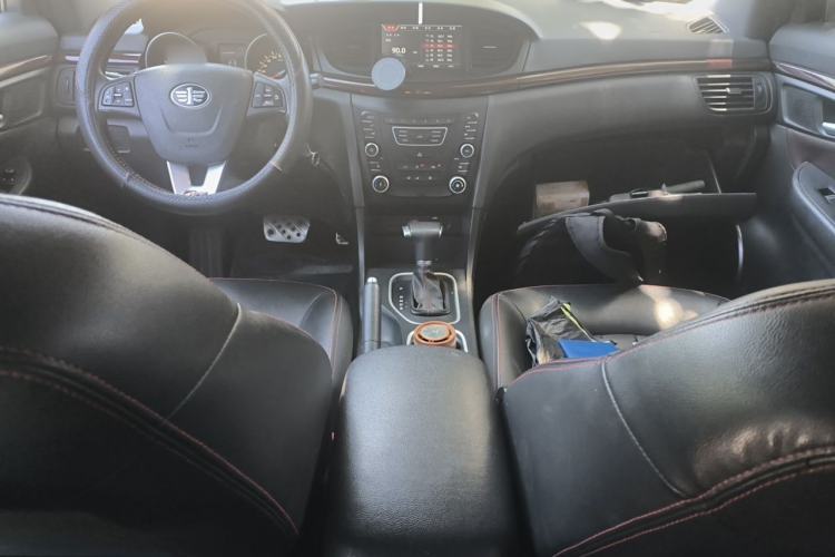 Used Bestune B50 2016 1.4T Automatic Sport Luxury Edition Center Console