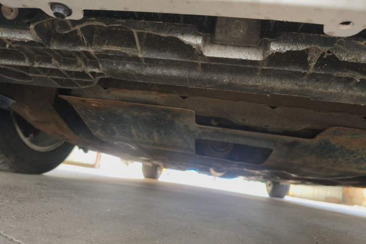 Used Bestune B50 2016 1.6L manual Comfort trim level Chassis Front
