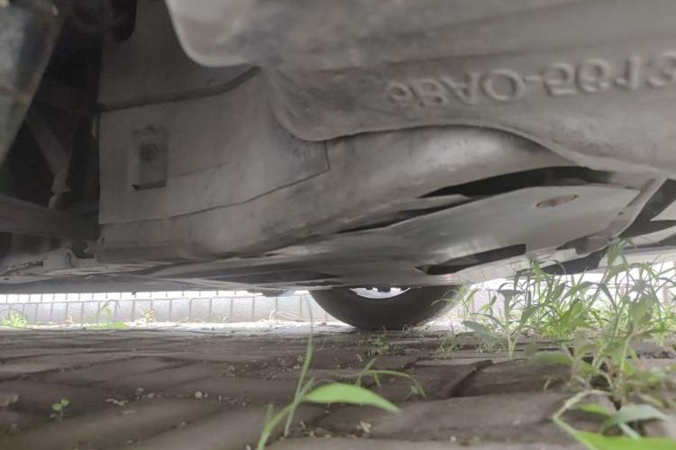 Used Bestune B50 2016 1.6L automatic comfort version Chassis Front Right