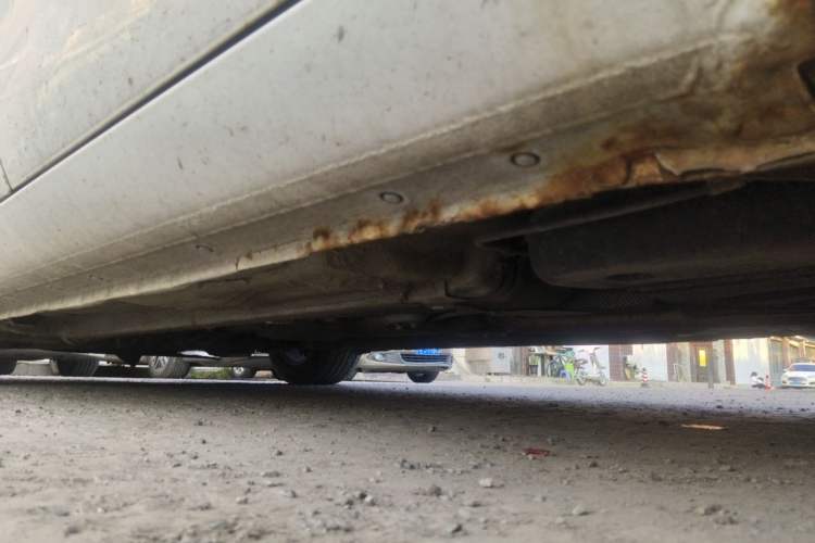 Used Bestune B50 2016 1.6L manual Comfort trim level Chassis Rear Left