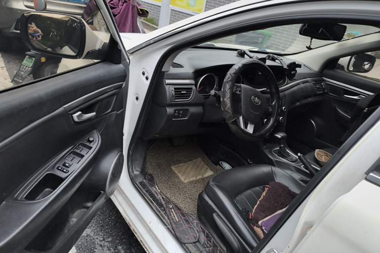 Used Bestune B50 2016 1.4T Automatic Luxury Model Driver Seat