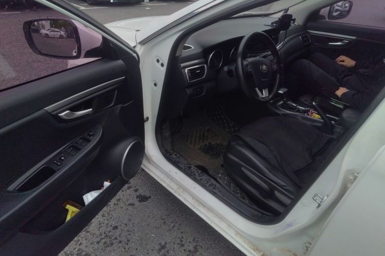 Used Bestune B50 2016 1.4T Automatic Luxury Model Driver Seat