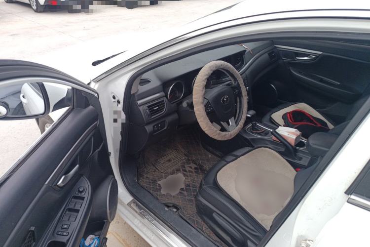 Used Bestune B50 2016 1.4T Automatic Luxury Model Driver Seat