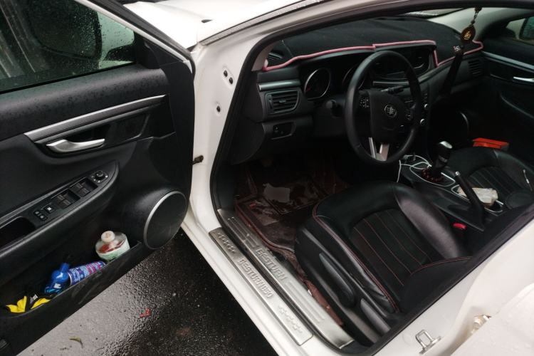 Used Bestune B50 2016 1.6L manual Comfort trim level Driver Seat