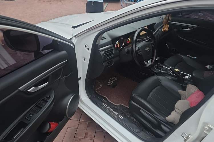Used Bestune B50 2016 1.6L Automatic Luxury Model Driver Seat