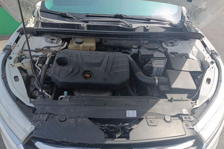 Used Bestune B50 2016 1.6L manual luxury version Engine Bay