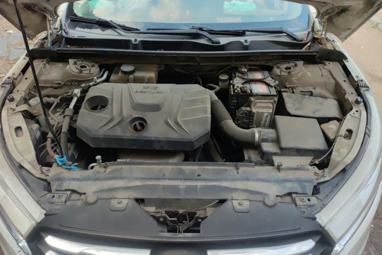 Used Bestune B50 2016 1.6L manual Comfort trim level Engine Bay