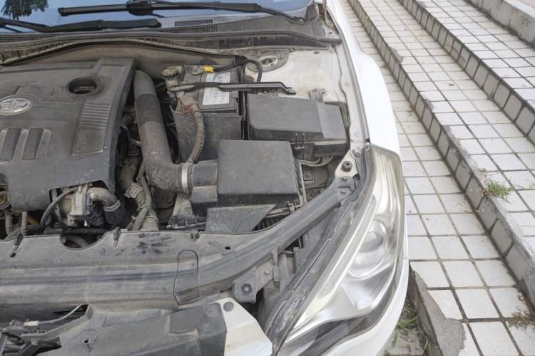 Used Bestune B50 2016 1.6L automatic comfort version Engine Bay Left