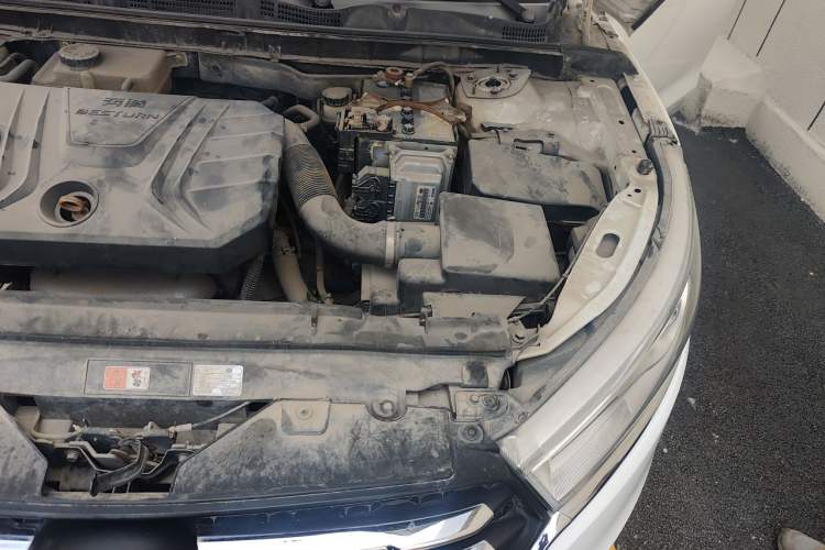 Used Bestune B50 2016 1.6L manual luxury version Engine Bay Left