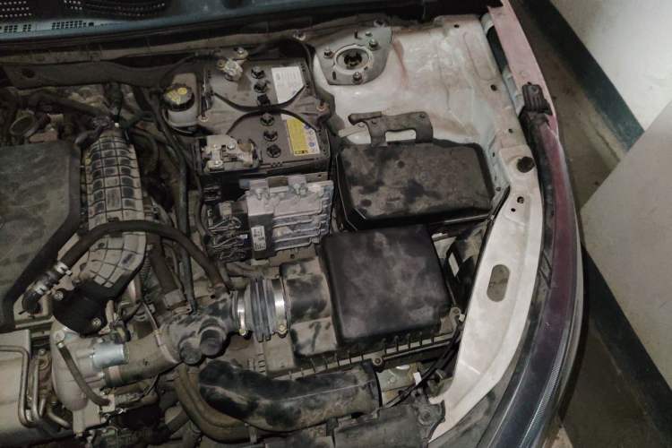 Used Bestune B50 2016 1.4T Automatic Sport Luxury Edition Engine Bay Left