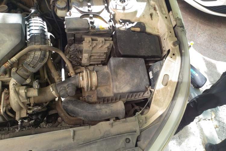 Used Bestune B50 2016 1.4T Automatic Luxury Model Engine Bay Left
