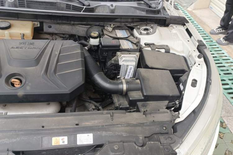 Used Bestune B50 2016 1.6L manual luxury version Engine Bay Left