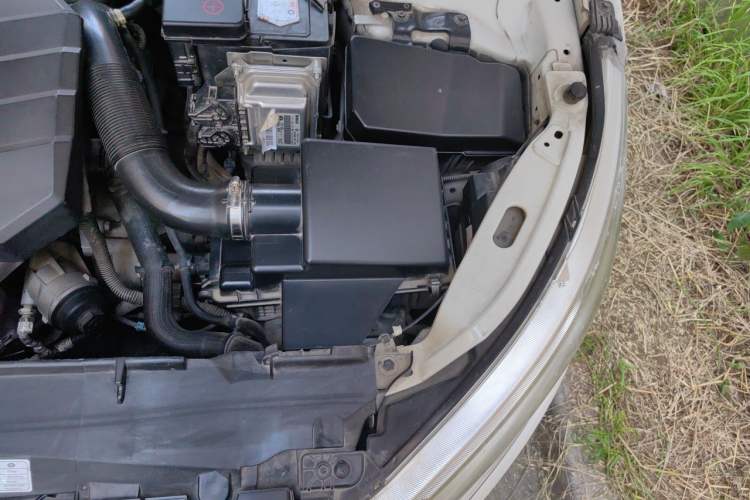 Used Bestune B50 2016 1.6L manual luxury version Engine Bay Left