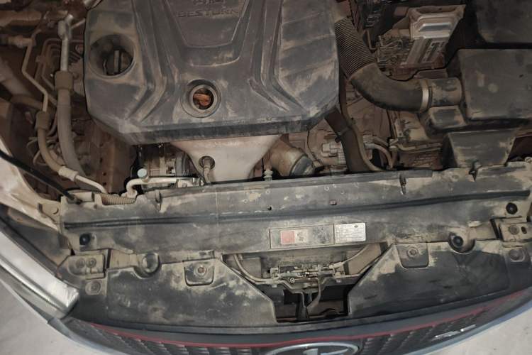 Used Bestune B50 2016 1.6L manual Comfort trim level Engine Bay