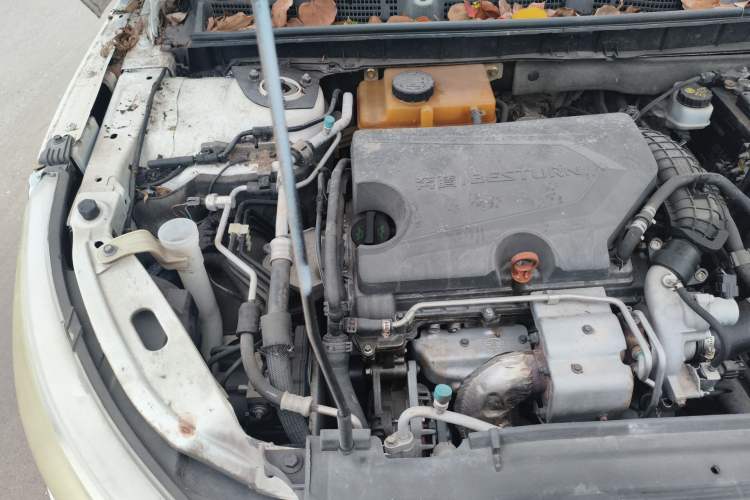 Used Bestune B50 2016 1.4T Automatic Luxury Model Engine Bay Right