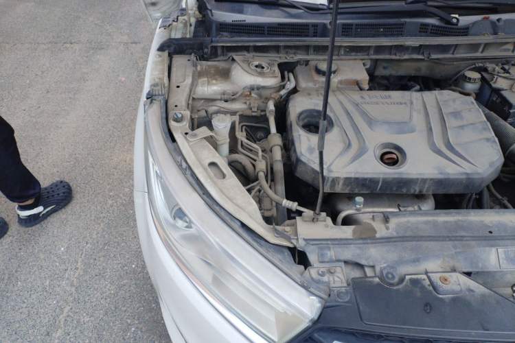 Used Bestune B50 2016 1.6L Automatic Luxury Model Engine Bay Right