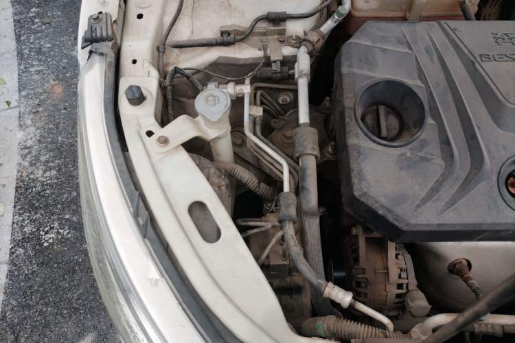 Used Bestune B50 2016 1.6L manual Comfort trim level Engine Bay Right