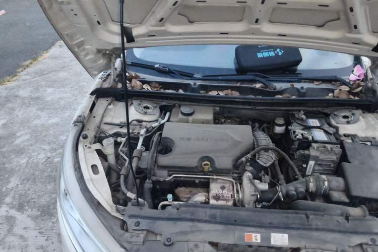 Used Bestune B50 2016 1.4T Automatic Luxury Model Engine Bay Right