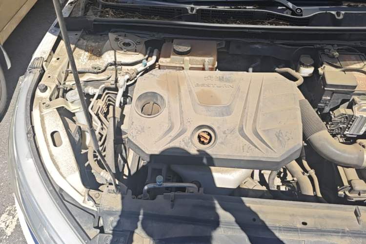 Used Bestune B50 2016 1.6L manual luxury version Engine Bay Right