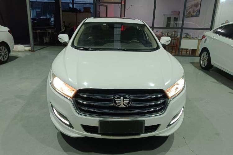 Used Bestune B50 2016 1.6L manual luxury version Exterior 1