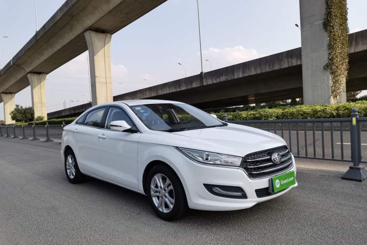 Used Bestune B50 2016 1.6L Automatic Luxury Model Exterior 2