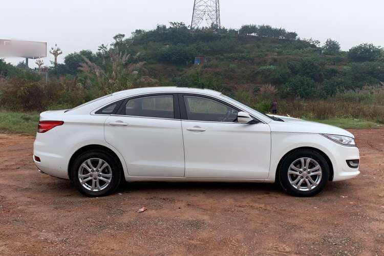 Used Bestune B50 2016 1.6L automatic comfort version Exterior 2