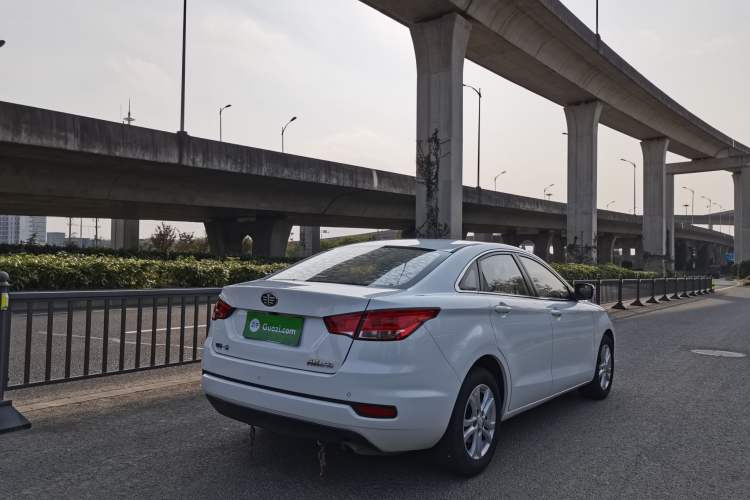 Used Bestune B50 2016 1.6L Automatic Luxury Model Exterior 7