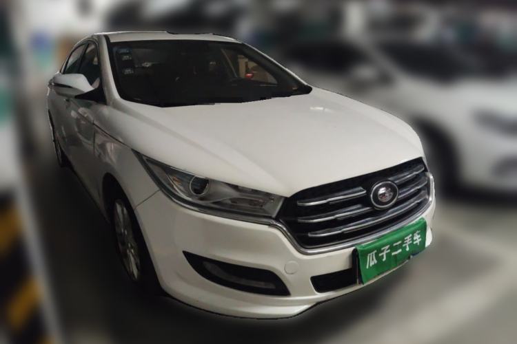 Used Bestune B50 2016 1.4T Automatic Luxury Model Front Right 45 Deg