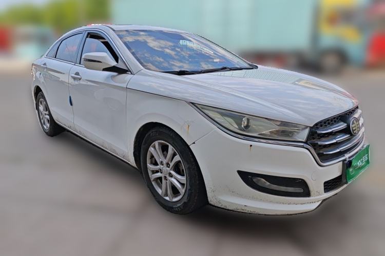 Used Bestune B50 2016 1.4T Automatic Luxury Model Front Right 45 Deg