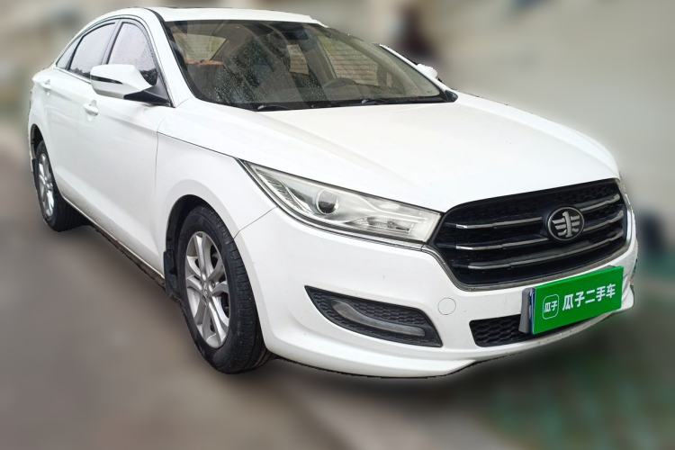 Used Bestune B50 2016 1.6L manual luxury version Front Right 45 Deg