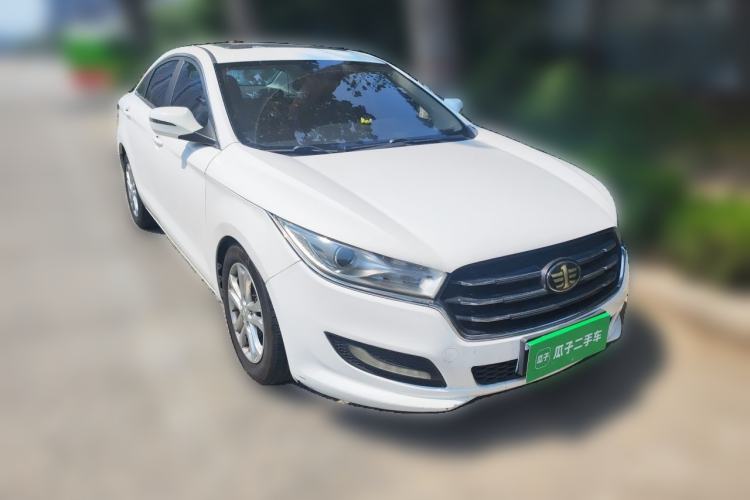 Used Bestune B50 2016 1.4T Automatic Luxury Model Front Right 45 Deg