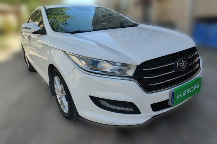 Used Bestune B50 2016 1.6L manual Comfort trim level Front Right 45 Deg