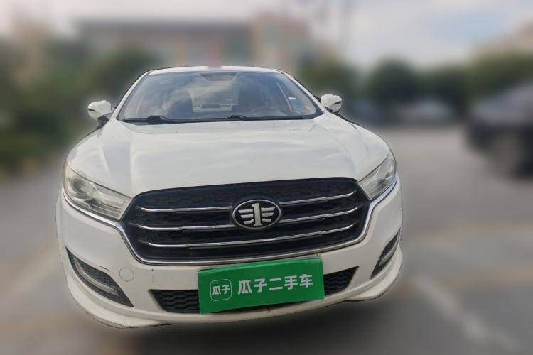 Used Bestune B50 2016 1.6L manual luxury version Front