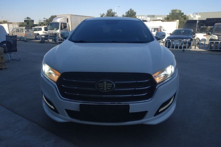 Used Bestune B50 2016 1.6L manual luxury version Front
